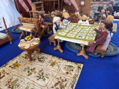 Display of miniature home